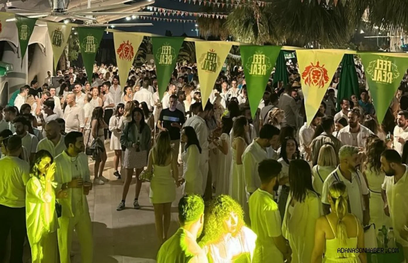 White Sunset Vibe Etkinliği Adana'da yapıldı