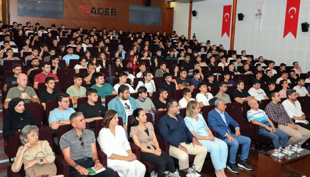 ÇÜ AOSB MYO’da Yönetim ve Öğrenciler Bir Araya Geldi