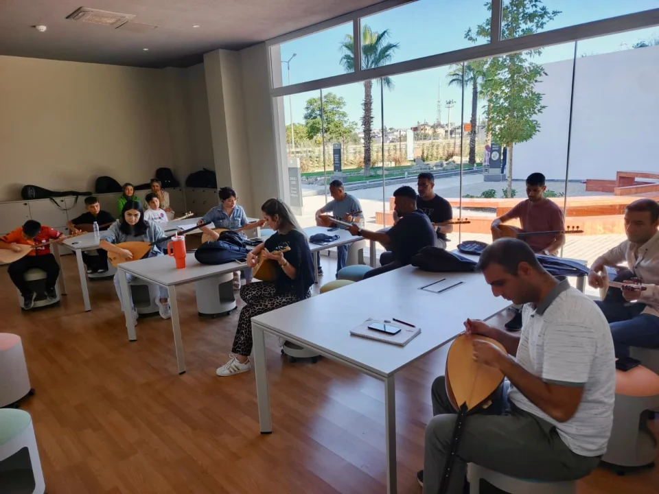 Ferdi Tayfur Sanat Merkezi, kısa sürede sanatın yeni adresi oldu