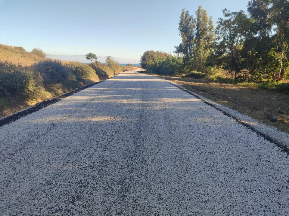 Altıok, “Herekli Mahallesi’nde  yol çalışmamızı Adana Büyükşehir Belediyesi’nin destekleri ile tamamladık