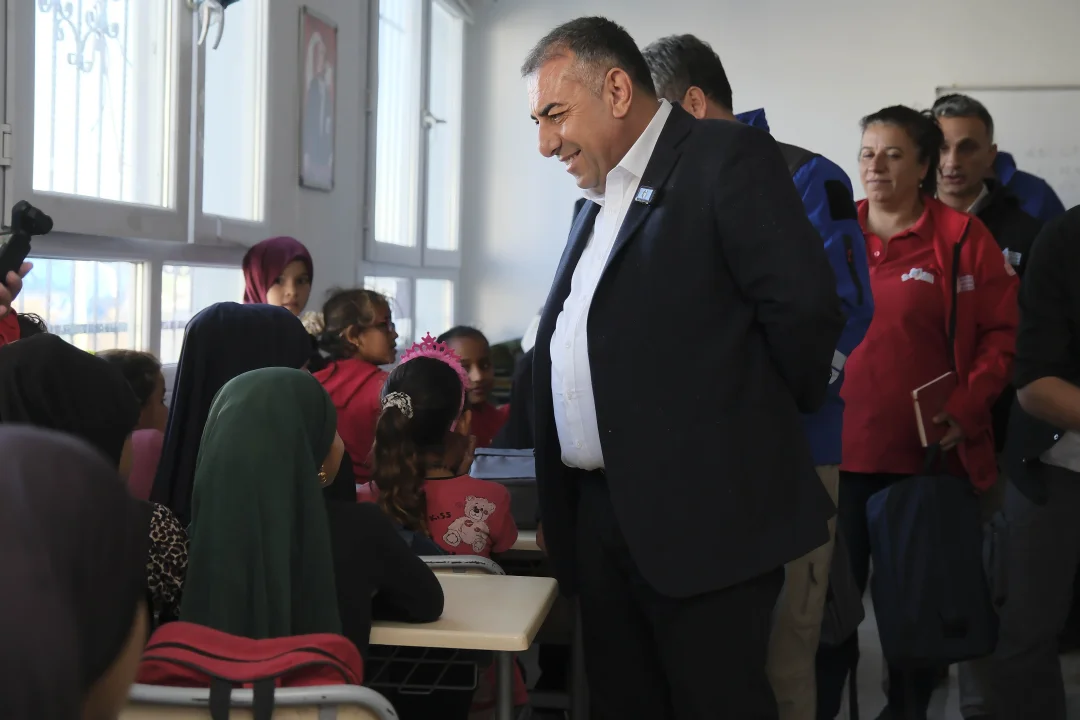 Adana Büyükşehir’den Mevsimlik Tarım İşçilerine Yerinde Destek