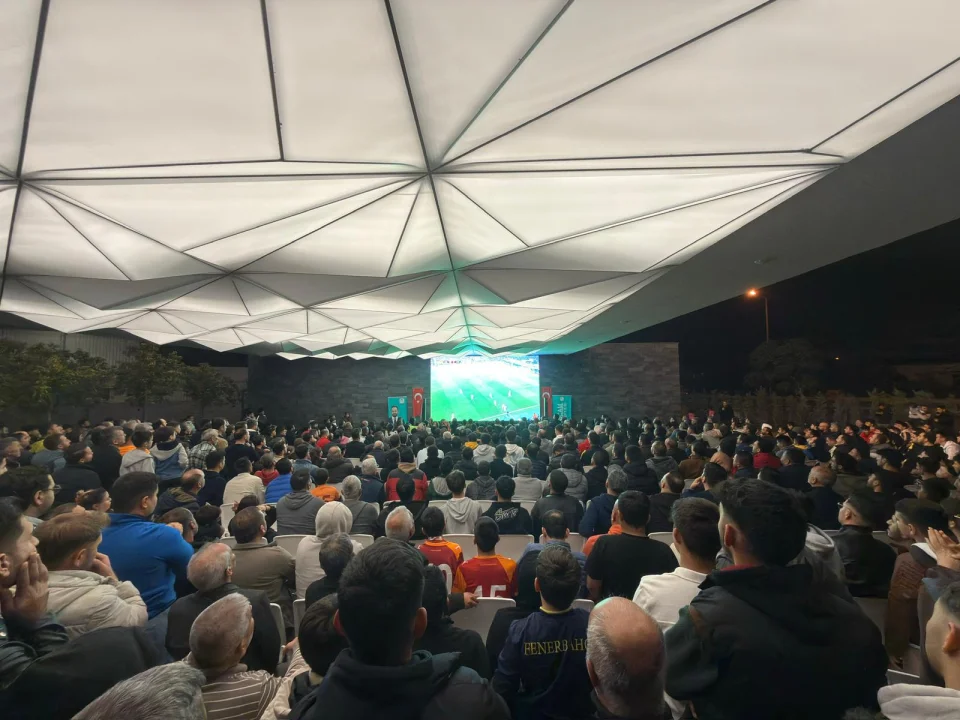 ÇÜ’de Dünya Toprak Günü Öncesi Öğrencilerden Toprak Yarışması Heyecanı