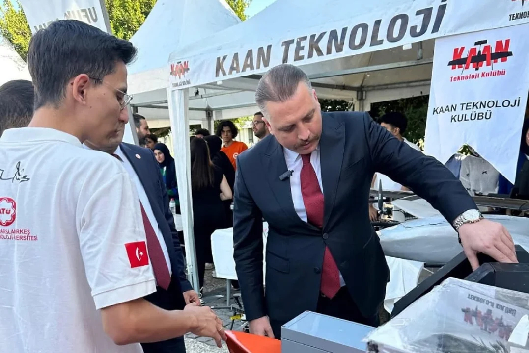 Adana Ülkü Ocakları’nda Ücretsiz Kurslar Başladı
