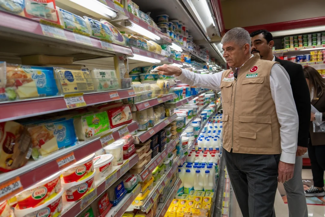 İl Müdürü Bayazıt Denetimlere Katıldı: Güvenilir Gıda Kırmızı Çizgimizdir