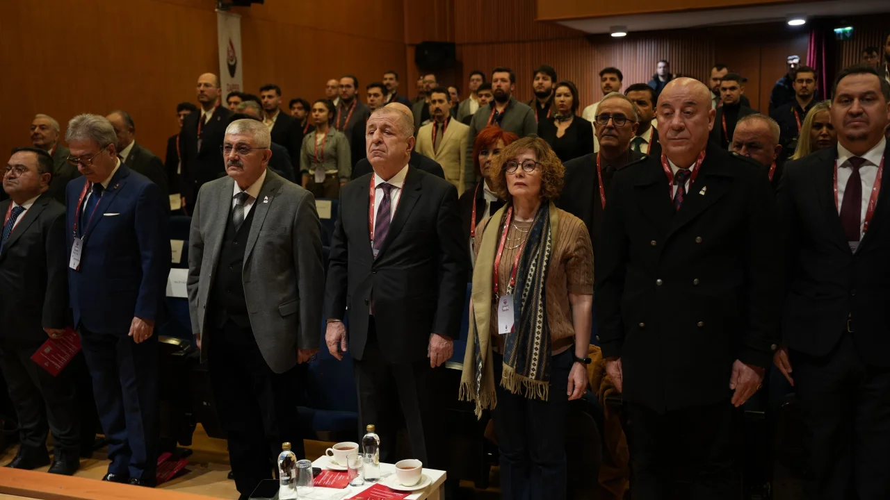 “SAĞLIK BAKANLIĞI TARİKAT VE CEMAATLERİN DENETİMİ ALTINDA”