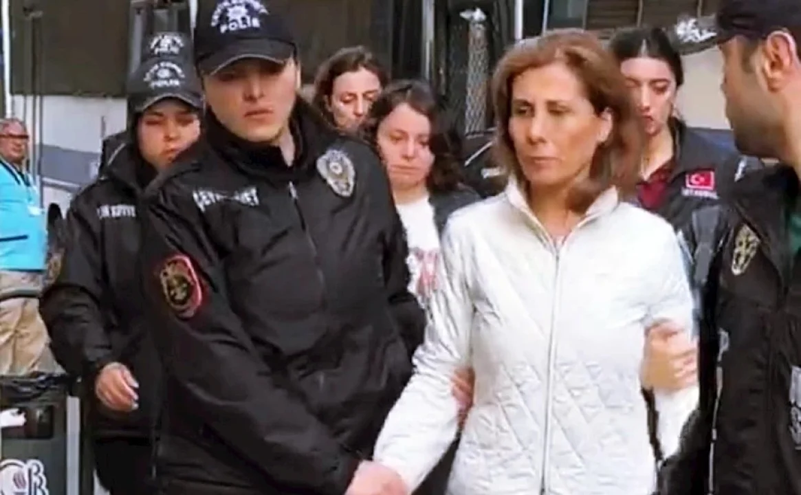 Adana Kamuoyu Kilitlendi: Başkanlar Kürsüye Çıkıyor