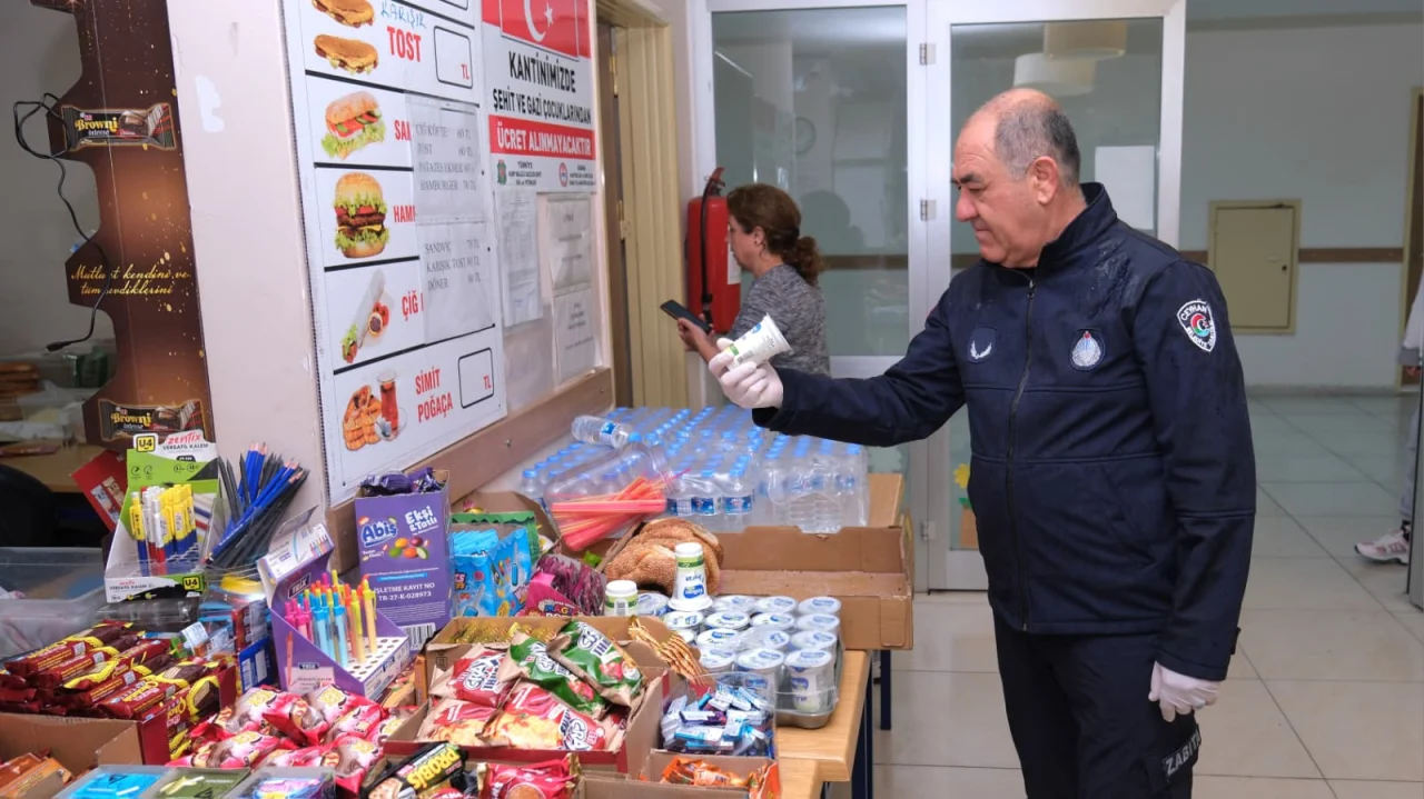 Kantinlerde Fahiş Fiyat ve Bayat Ürün Denetimi: Ceyhan Zabıtası Göz Açtırmıyor