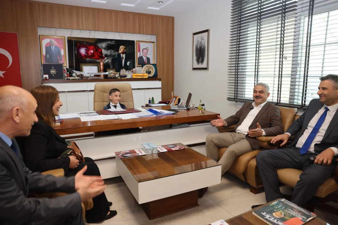 Genç Başkan Göztaş’tan İlk Emir: 