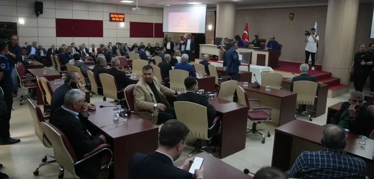 Yüreğir Belediyesi’nde CHP Dönemi Devam Ediyor: Sandıktan Boyraz Çıktı