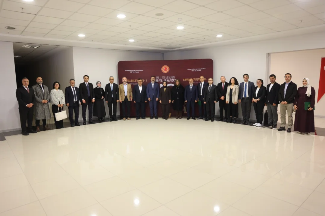 Çukurova Üniversitesi Kongre Merkezi’nde Tarihi Gün: Egemenliğin 150 Yılı