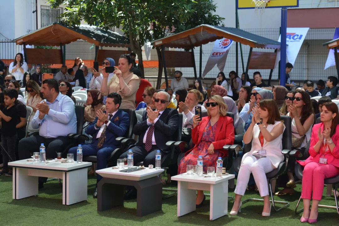 Karate, Kick Boks, Jimnastik... Ceyhanlı Gençlerden 19 Mayıs’a Özel Spor Şöleni