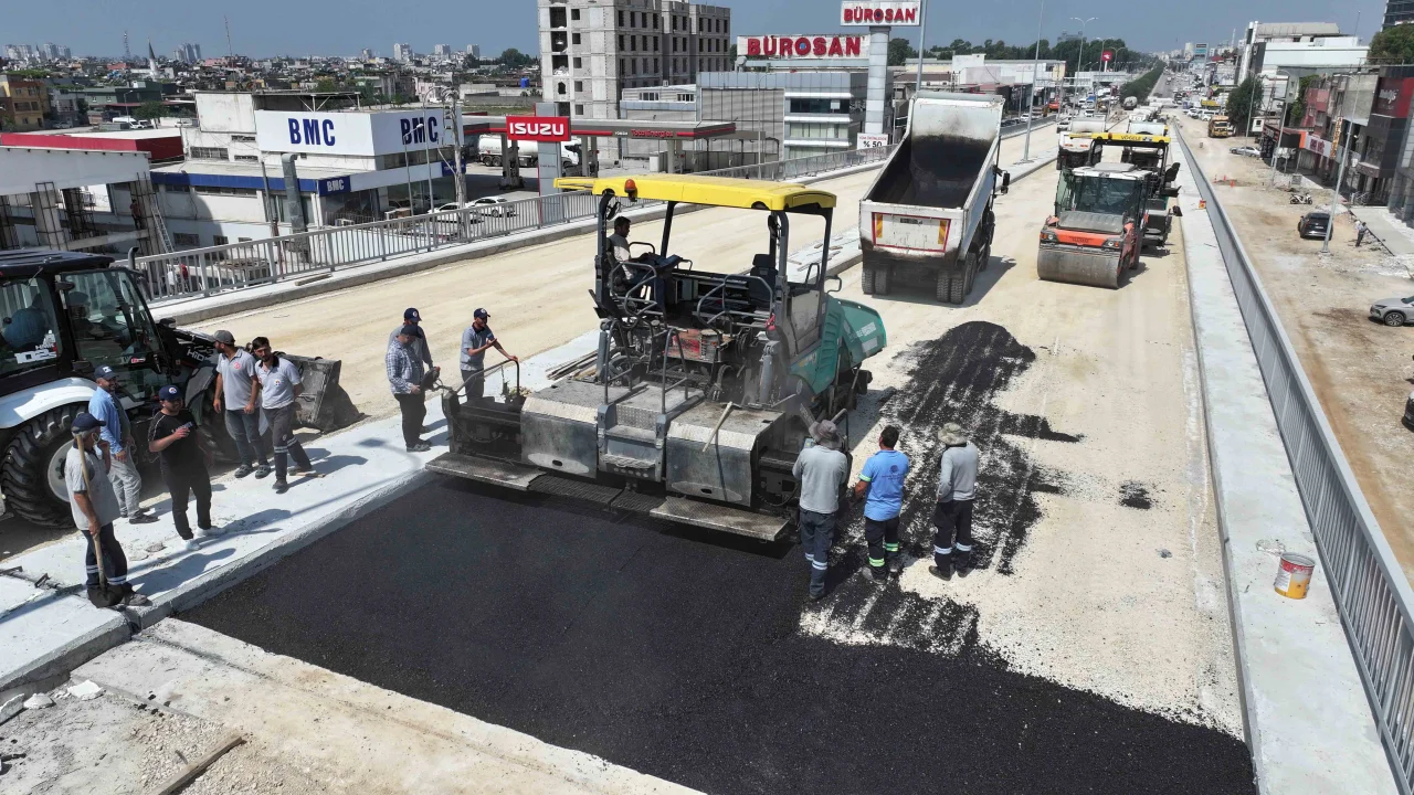 Büyükşehir Çalışıyor, Adana’nın Trafik Çilesi Azalıyor: D-400’e Nefes Aldıracak Dev Yatırım