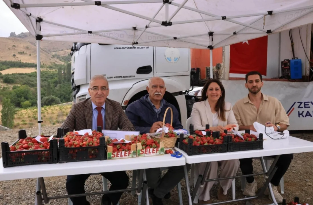 Cengiz, Geçer ve Avan Karakışlakçı’da Hemşehrileriyle Bayram Havasında Buluştu