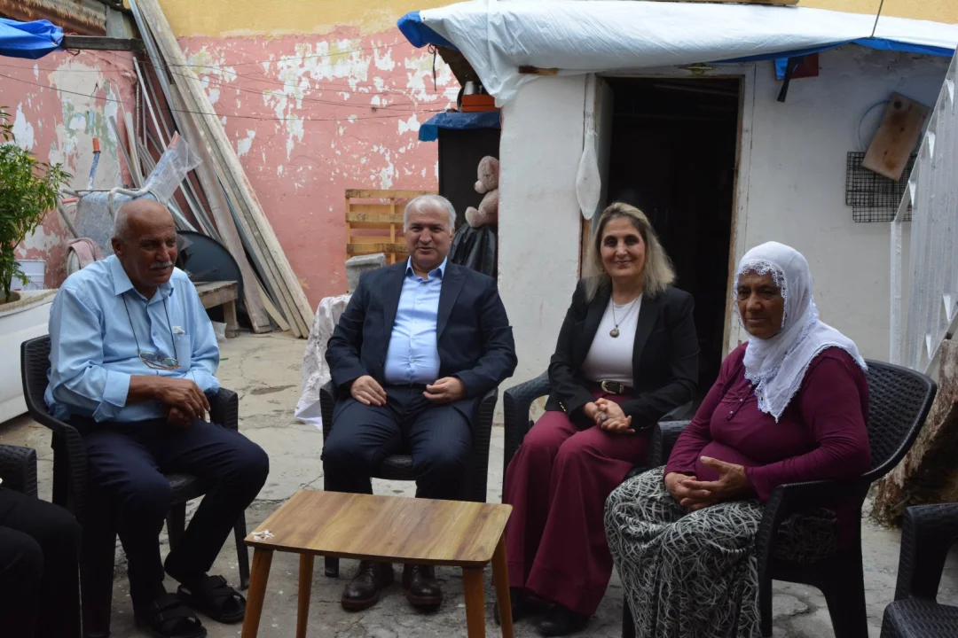 Ceyhan Kaymakamı Ramazan Kurtyemez’den Dünya Yaşlılar Günü’nde Anlamlı Ziyaret