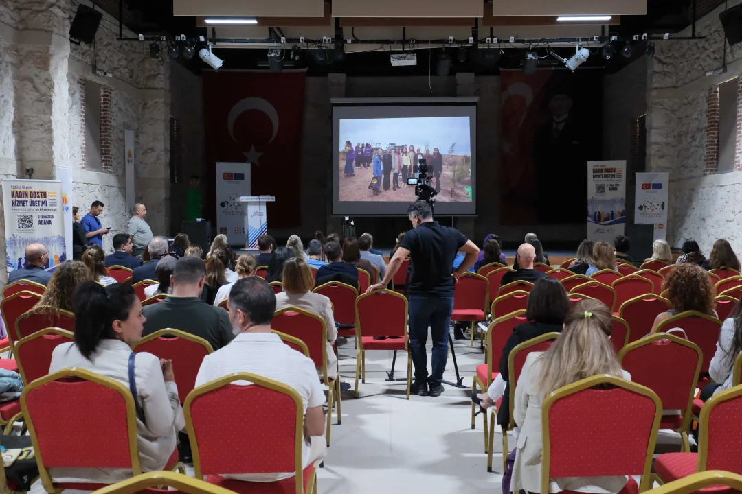 Adana Büyükşehir Belediyesi Ev Sahipliğinde Kadın Dostu Kentler Toplantısı Gerçekleşti
