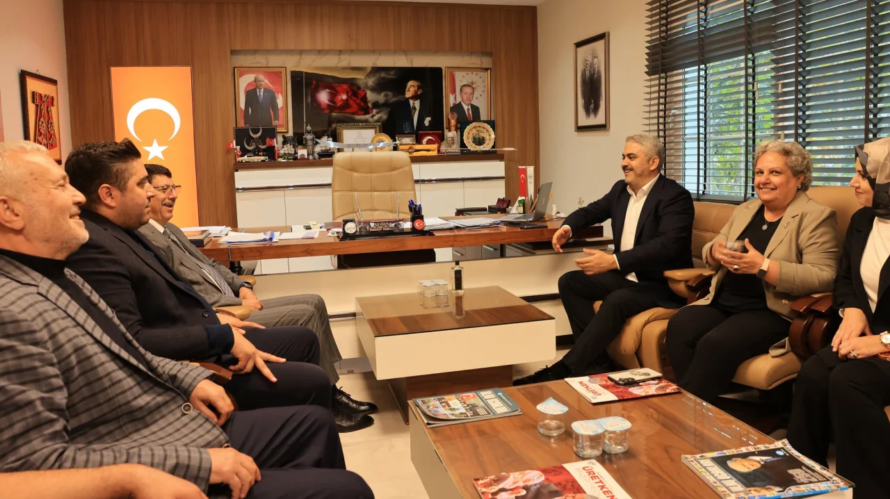 Pozantı’da 'Üretken Belediyecilik' Zirvesi: MHP ve Ülkü Ocakarından Ali Avan’a Destek Ziyareti