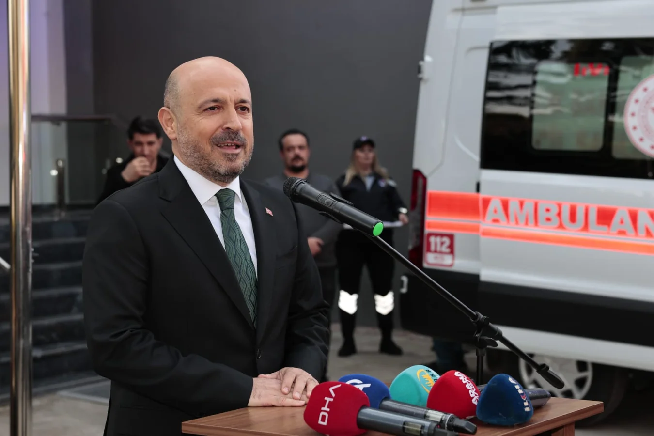 Adana'ya Sağlıkta Devrim: 17 Yeni Ambulans ve Araç Hizmete Girdi
