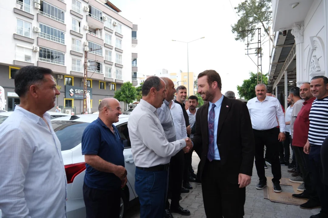 Ceyhan’da Şeffaflık ve İstişare Vurgusu: Müteahhitlerle Geniş Katılımlı Toplantı