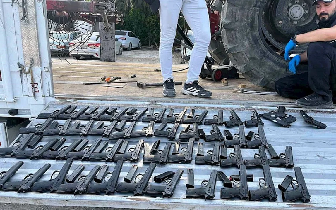 Adana’da Rekor Silah Operasyonu: 420 Ruhsatsız Tabanca Ele Geçirildi