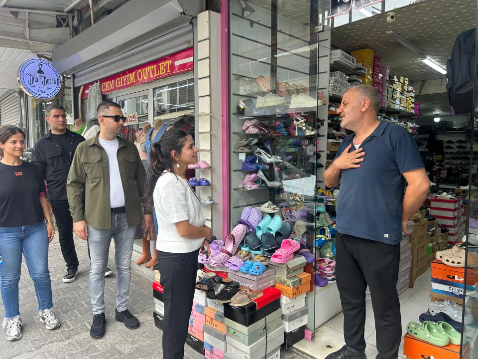 -Başkan Vekili Av. Sevil Aydar Yıldız'dan Balıkçı Pasajı Esnafına Geçmiş Olsun Ziyareti