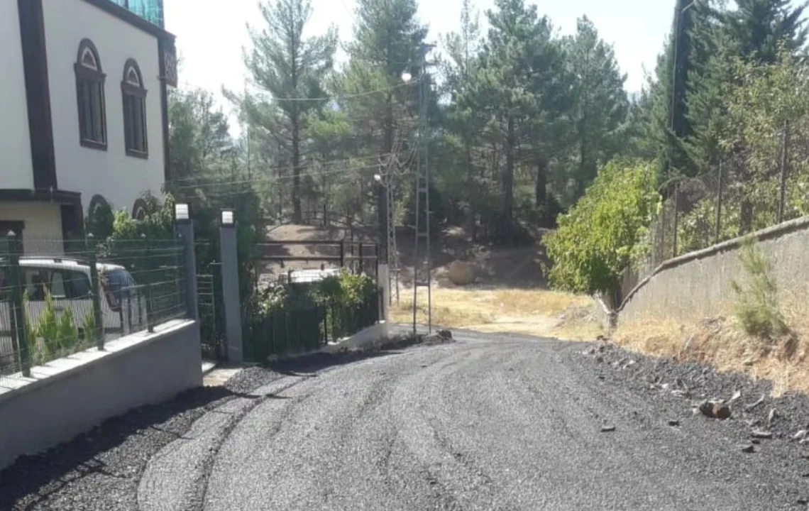 Pozantı’da Yol Bakım ve Onarım Çalışmaları Devam Ediyor