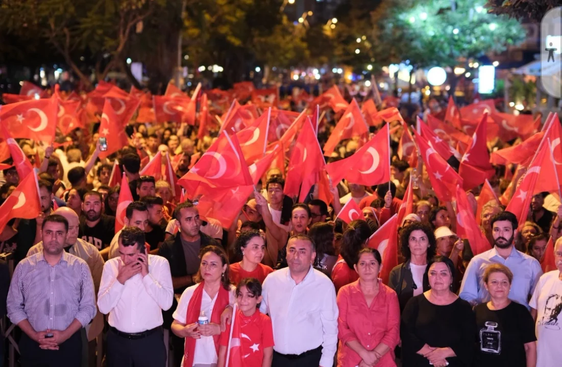 30 Ağustos coşkusu Adana’yı sardı